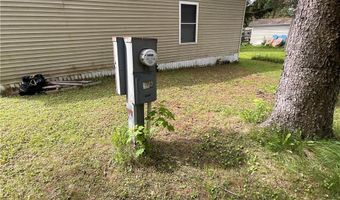 321 Campstead Cir, Tobyhanna, PA 18610