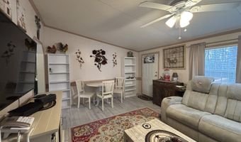5 Freedom Ln, Belfast, ME 04915