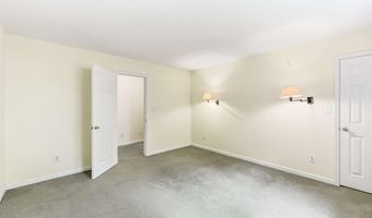 372 Woodhaven Dr, Athens, GA 30606