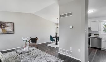 1698 DOUGLAS Dr, Carlisle, PA 17013