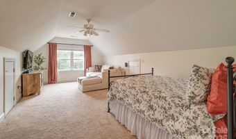 8 Flowering Cherry Dr, Asheville, NC 28805