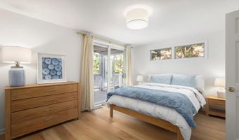 5 W 4TH St, Barnegat Light, NJ 08006