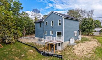 661 Main St, Acushnet, MA 02743
