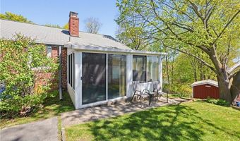 35 N Long St, Johnston, RI 02919