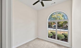 738 York View Dr, Auburn, GA 30011