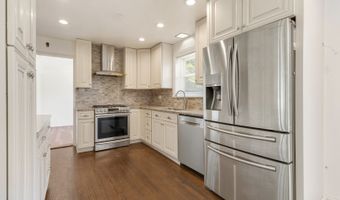 323 S Prindle Ave, Arlington Heights, IL 60004