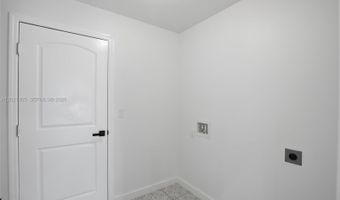 2031 W Myakka Rd, Avon Park, FL 33825