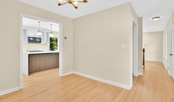 39 Briarwood Dr, Colchester, CT 06415