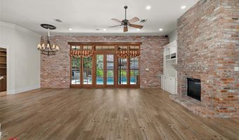 105 Calais Ct, Bossier City, LA 71111