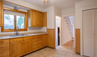 28 Rosewood Ave, Cranston, RI 02905