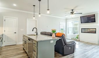 2809 SW Hampshire Ave, Bentonville, AR 72713