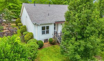 6 Scottish Cir, Asheville, NC 28803