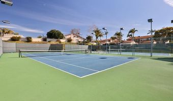 6854 Maple Leaf Dr, Carlsbad, CA 92011