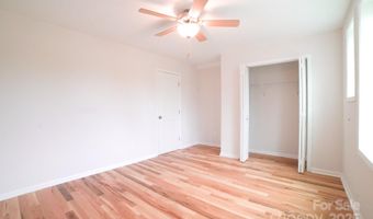 7 Berry Crest Ln, Arden, NC 28704