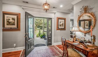 9 Bajala Dr E, Beaufort, SC 29907