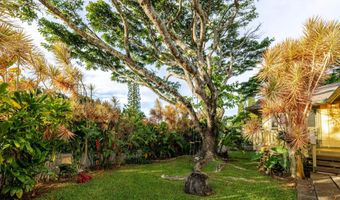 1220 W Kuiaha Rd, Haiku, HI 96708