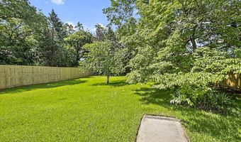 135 Holmes St, Barnesville, GA 30204