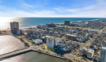 400 Deal Lake Dr 3A, Asbury Park, NJ 07712
