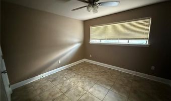 7616 W JUDGE PEREZ Dr B, Arabi, LA 70032