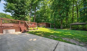 7430 Whitewood Dr, Ashtabula, OH 44004
