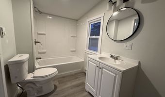 10 Greenleaf Ct, Belmont, NH 03220