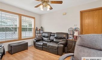 4 Jessie Ln, Avenel, NJ 07001