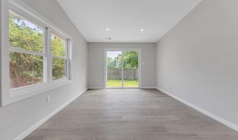 5 Mast Dr, Barnegat, NJ 08005