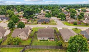3202 Debbie Ln, Bartlesville, OK 74006