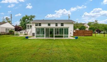 100 CARROLL Dr, Annapolis, MD 21403