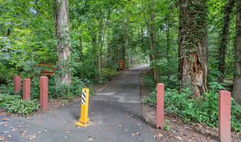 7301 MASONVILLE Ct, Annandale, VA 22003