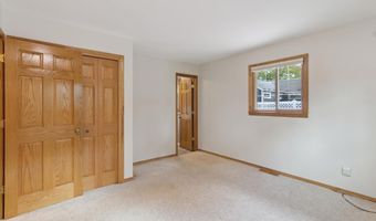 4403 W Riverview Dr, Alma, MI 48801