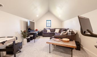 14743 Lawrence 1195, Aurora, MO 65605