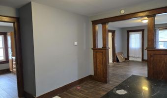 909 W 4th St, Bicknell, IN 47512