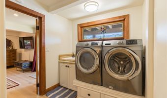 2106 Lakeshore Dr, Agoura Hills, CA 91301