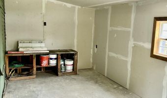 1625 Chouteau Ave, Baxter Springs, KS 66713