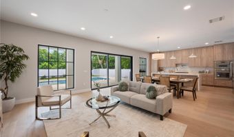 113 W EVANS St, Orlando, FL 32804