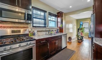 2 Dawson St, Belleville, NJ 07109