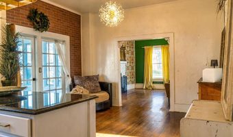 961 E Main St, Batesville, AR 72501