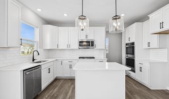 4246 Hayden Valley Dr, Bargersville, IN 46106