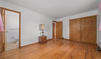 5668 Crawford Dr, Columbus, OH 43229