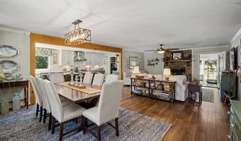 121 Peacock Rd, Barnesville, GA 30204