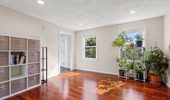 9 Rhodes St, Billerica, MA 01821