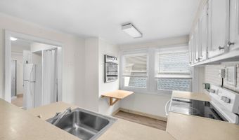 86 W Main St 2, Bergenfield, NJ 07621
