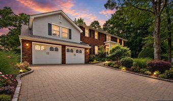 18 Monument Ln, Alpine, NJ 07620