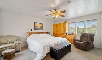 635 N Cougar Ln, Apple Valley, UT 84737