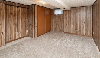1101 SE Innsbruck Dr, Ankeny, IA 50021