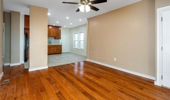 137 Deacon St, Bridgeport, CT 06607
