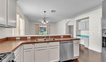 6927 SURREY HILL Pl, Apollo Beach, FL 33572