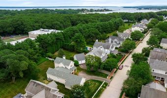 200 Wickford Point Rd, North Kingstown, RI 02852