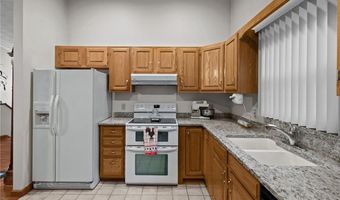 3 Betsy Dr, Bristol, RI 02809